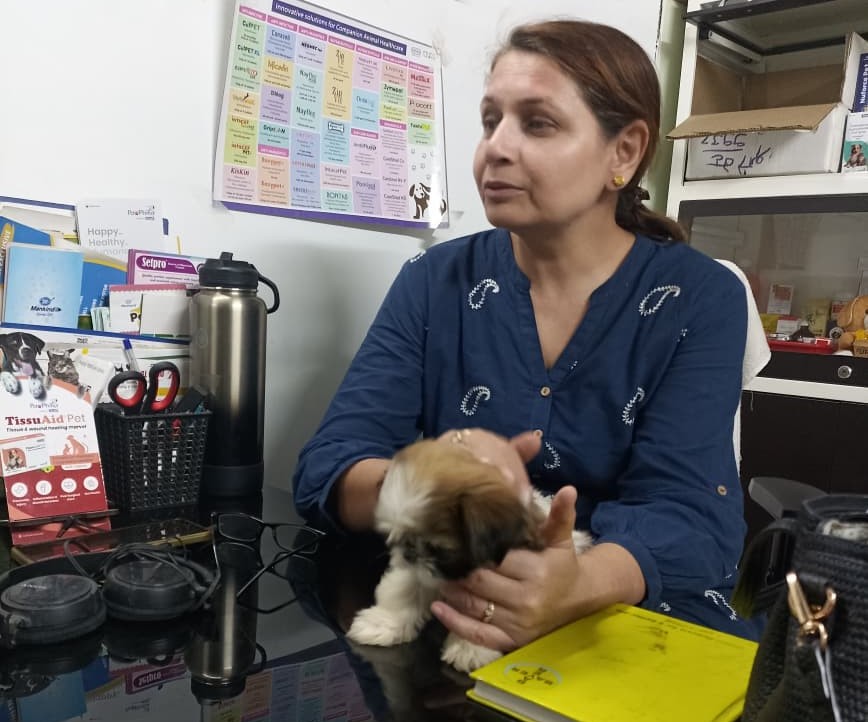 Happy Tails Pet Clinic — review by sakshi Siroya